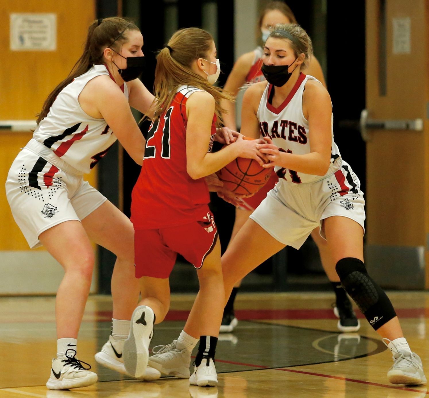Photos: C-FC GBB vs Eleva-Strum